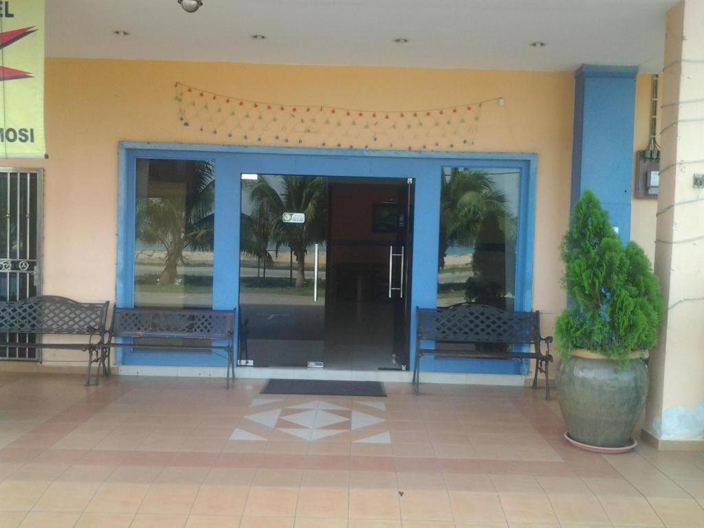 Sea Front Hotel פורט דיקסון מראה חיצוני תמונה