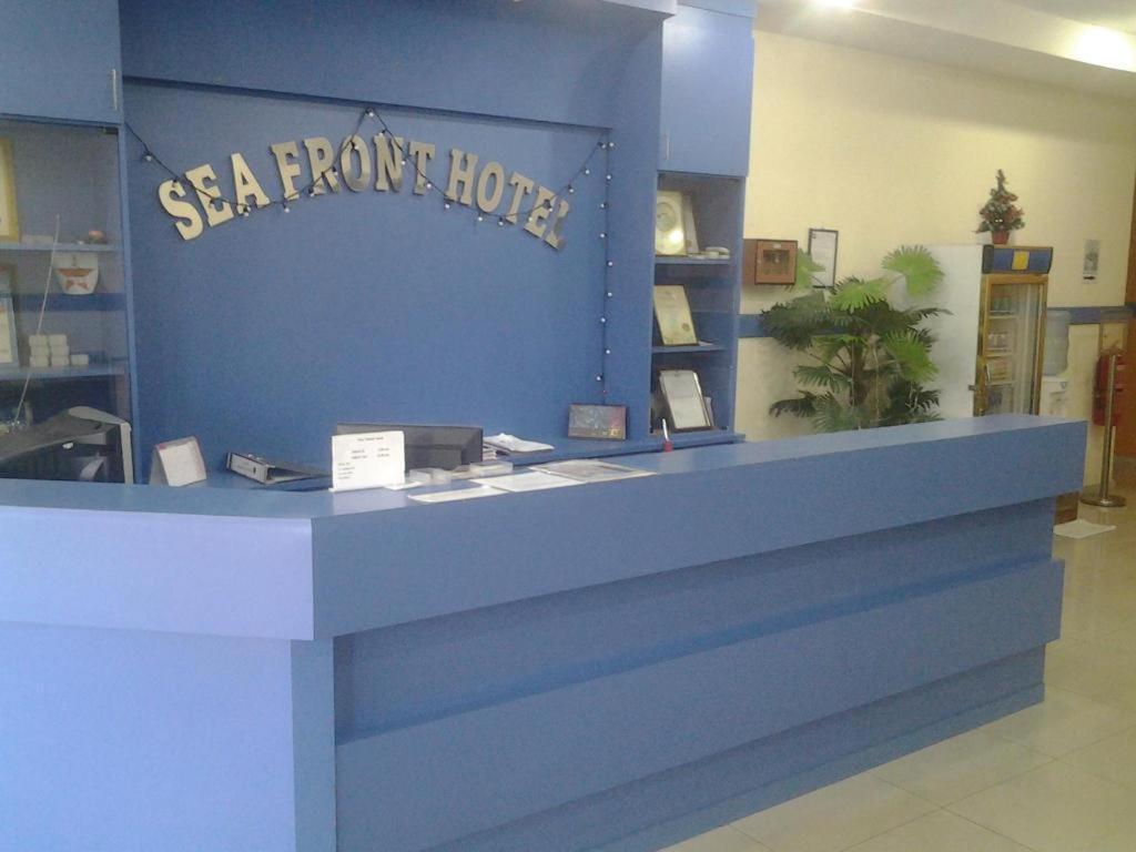 Sea Front Hotel פורט דיקסון מראה חיצוני תמונה