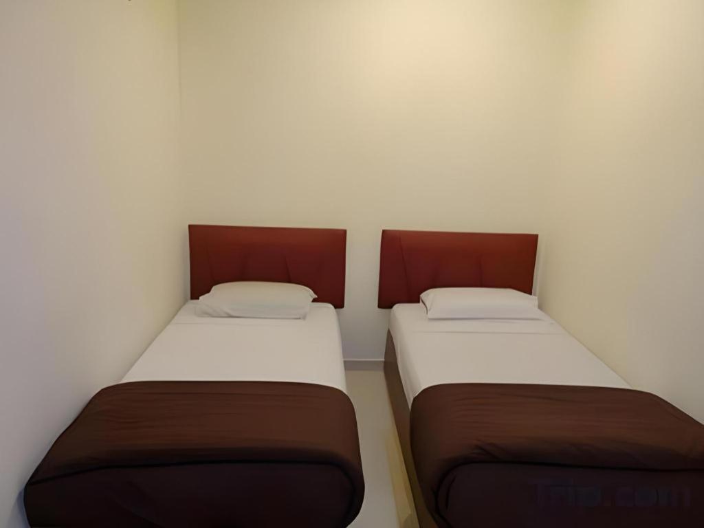 Sea Front Hotel פורט דיקסון מראה חיצוני תמונה