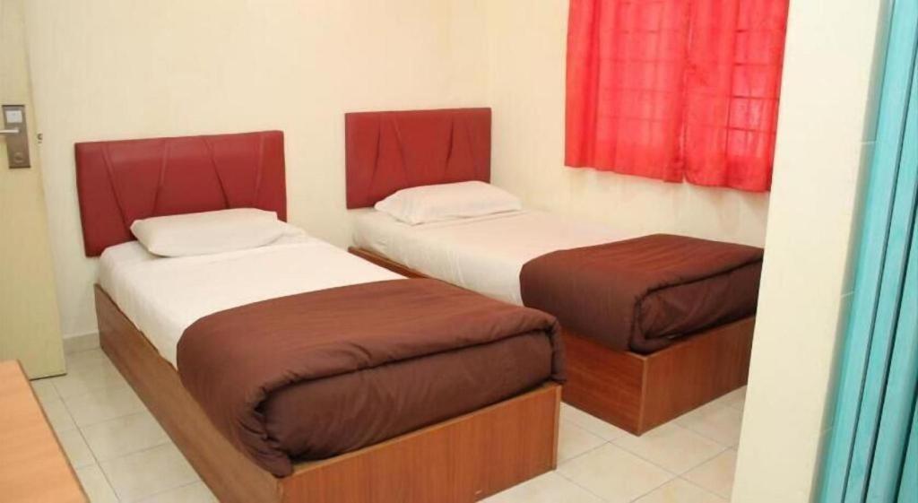 Sea Front Hotel פורט דיקסון מראה חיצוני תמונה