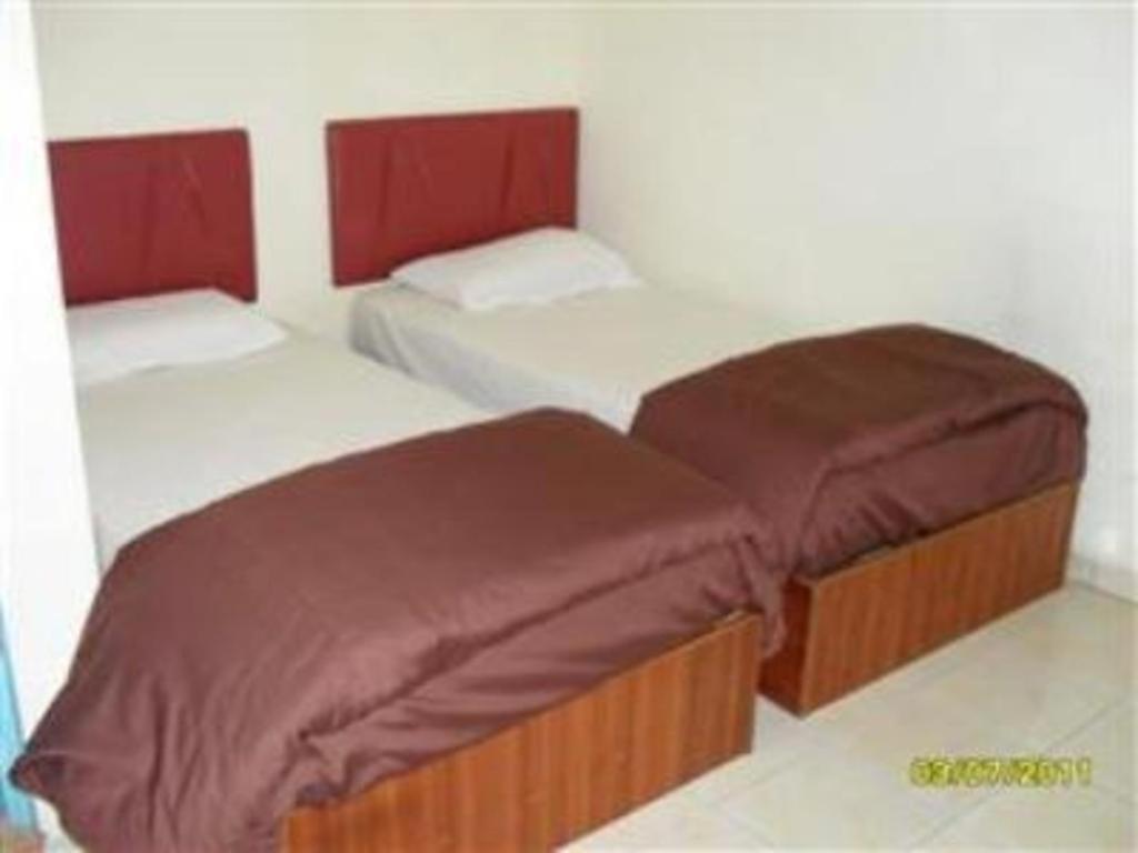 Sea Front Hotel פורט דיקסון מראה חיצוני תמונה
