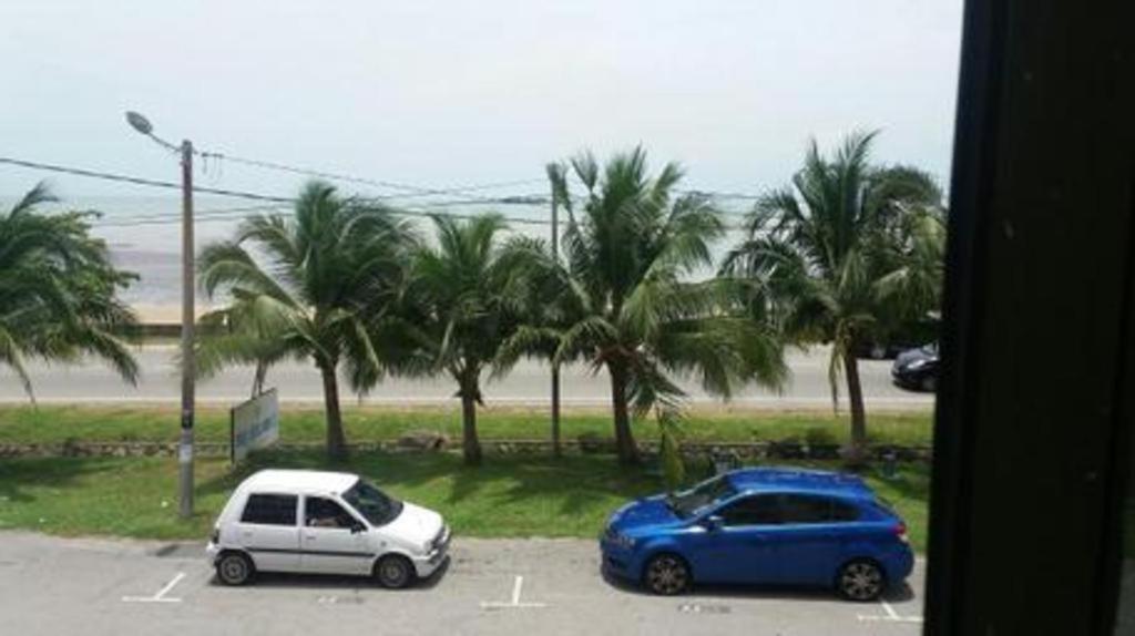 Sea Front Hotel פורט דיקסון מראה חיצוני תמונה