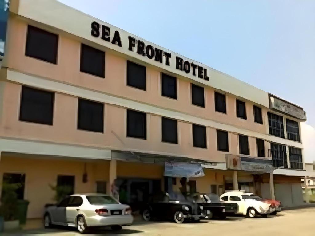 Sea Front Hotel פורט דיקסון מראה חיצוני תמונה