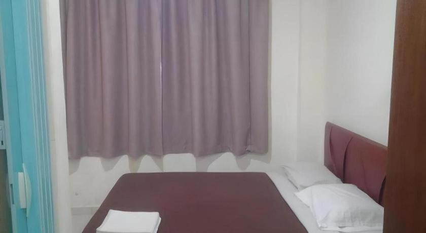 Sea Front Hotel פורט דיקסון מראה חיצוני תמונה