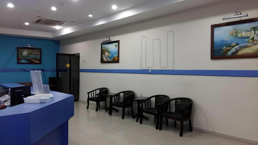 Sea Front Hotel פורט דיקסון מראה חיצוני תמונה